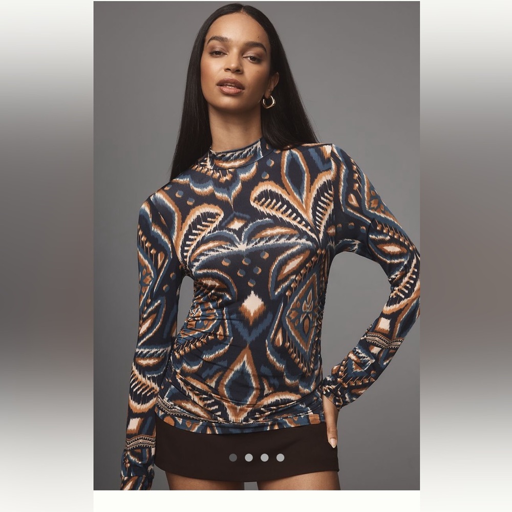 Farm Rio Pineapple Ikat Blouse Sold Out Sz Small NWT